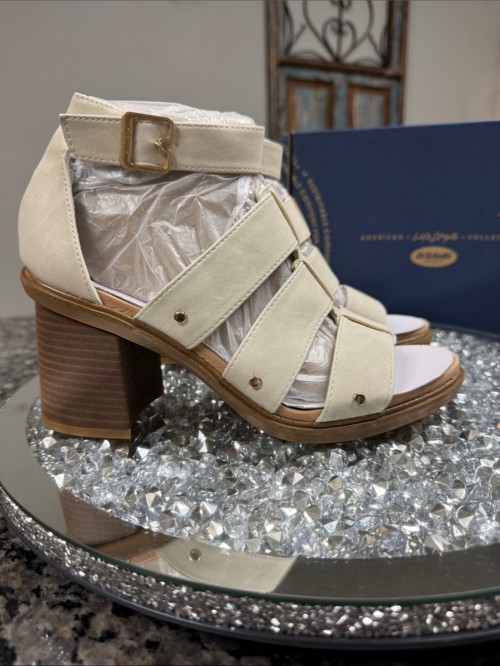 Dr. Scholl's Elenor Cream Strappy Block Heel Sandals NEW 8.5